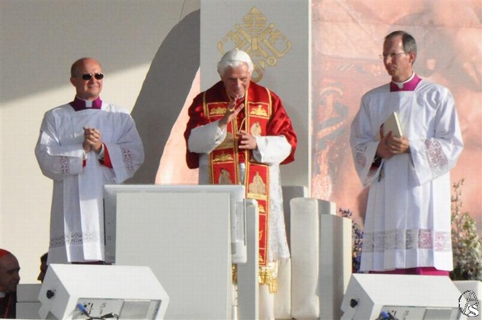 JMJ. Pasarela Cibeles. F. Santiago